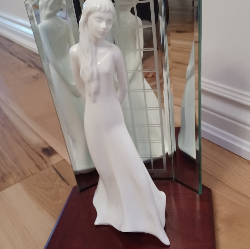Genuine Royal Doulton Tomorrow's Dreams figure and stand